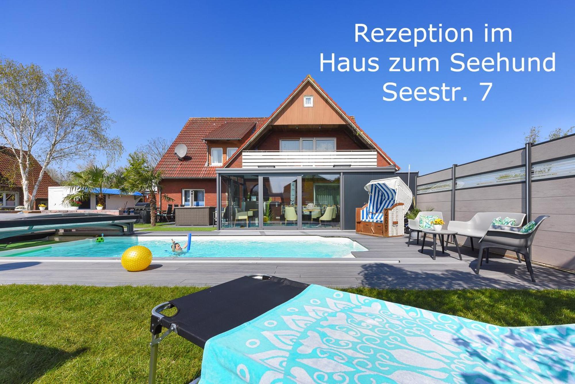 Haus Strandkorb Mit Fruehstuecksoption Bensersiel Exterior photo